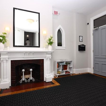 Large Stylish Newbury Street Studio W/ Kitchen 보스톤 외부 사진